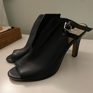nwot vince camuto black leather peep toe split sling back sandal